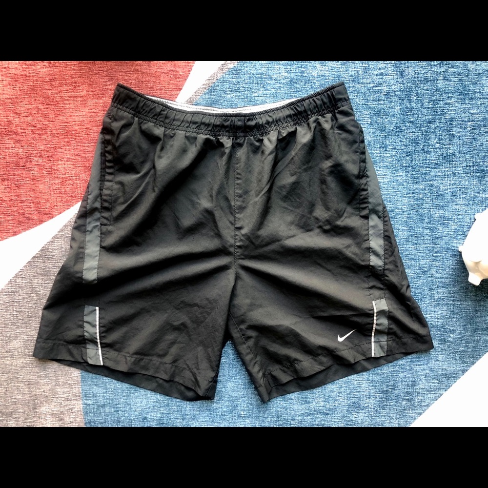 🌿Nike Men’s Running Shorts
